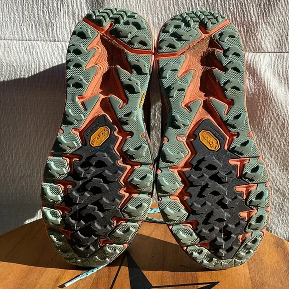 Hoka One One Speedgoat 4 Womens Sneakers Teal Cantaloupe 1106527 Size 10