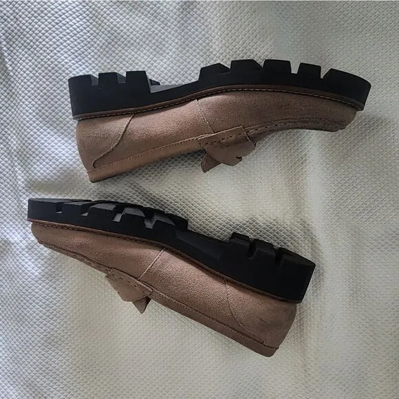 House of Harlow 1960 Gunner Light Taupe Suede Platform Lug Sole Loafers