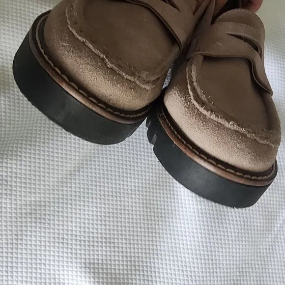 House of Harlow 1960 Gunner Light Taupe Suede Platform Lug Sole Loafers
