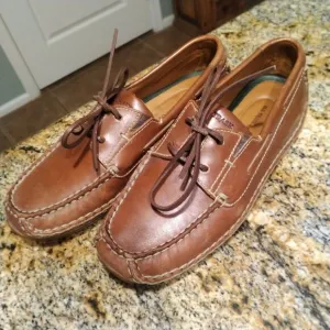 H.S. Trask Mens Brown Leather Vibram Sole Loafers Boat Shoes 9.5 M H3182-292 EUC