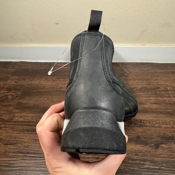 Huckberry All Weather Vibram Chelsea Boots Mens Size 11M‎ Black Leather Slip On