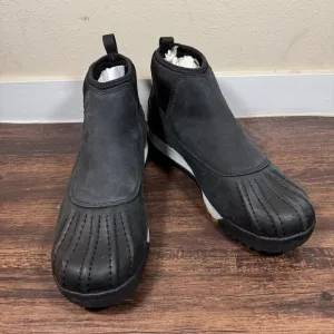 Huckberry All Weather Vibram Chelsea Boots Mens Size 11M‎ Black Leather Slip On