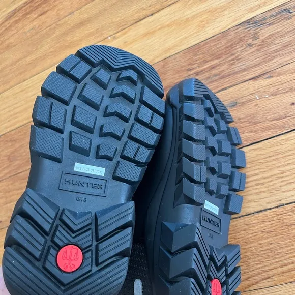 Hunter Kids Black Winter Boots boys size 9