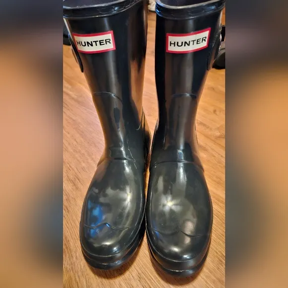 Hunter Women's Original Short Gloss Black Mid-Calf Rubber Boot - 10 M, Like New