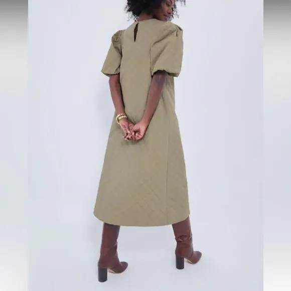 HYACINTH HOUSEOlive Quilted Fowler Midi Dress