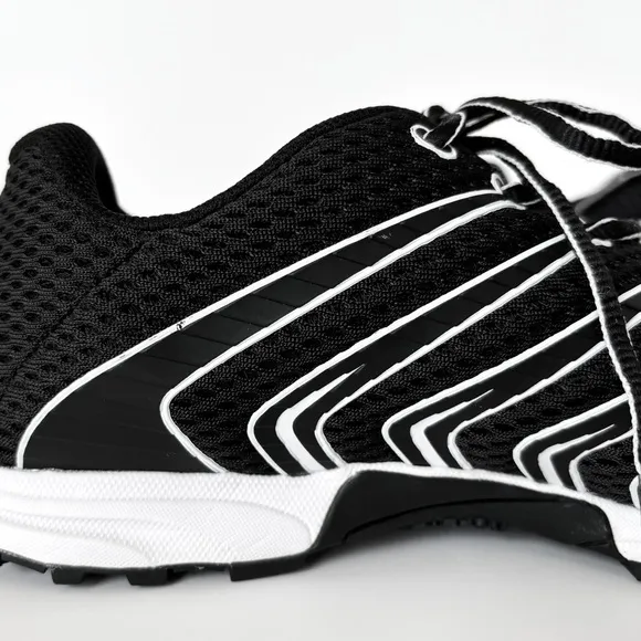 Inov-8 F-Lite G 230 V2 Cross Training Sneakers Black/White Men’s Size 9