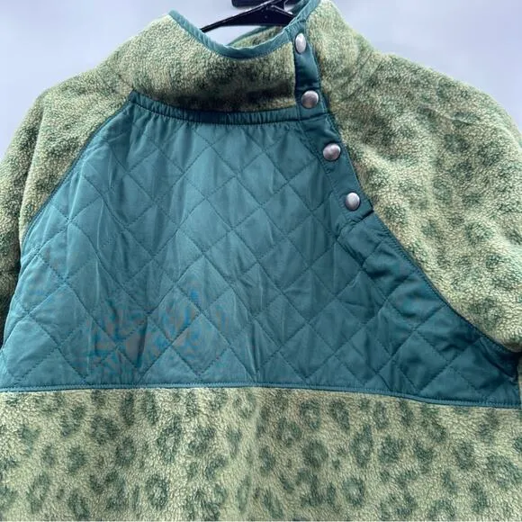 J. Crew Green‎ Leopard Print Quilted Button-Neck Sherpa Long Sleeve Sweater Sz M