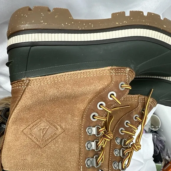 J Crew Sperry Ice Bay boots For Men Size 8.5 With Thinsulate NWOT