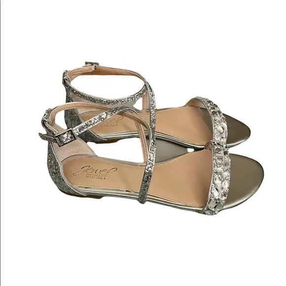 Jewel by Badgley Mischka Women’s Osome Silver Glitter Dress Flats| size: 6.5