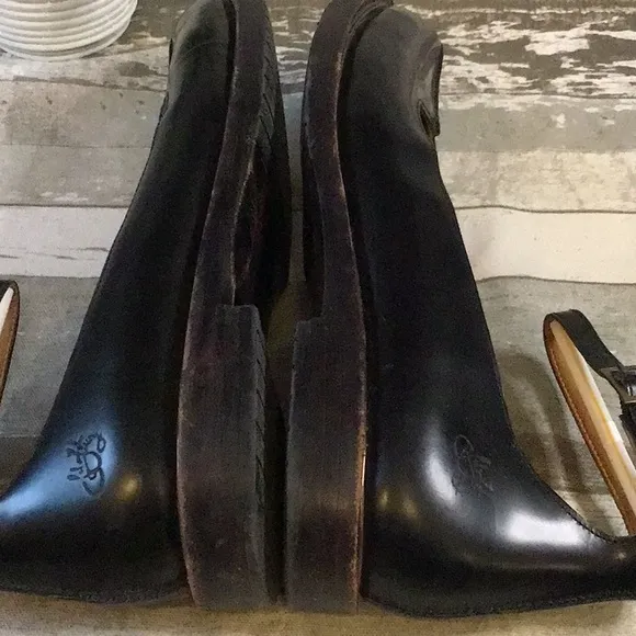 John Fluevog Ankle Strap Flats Size 9