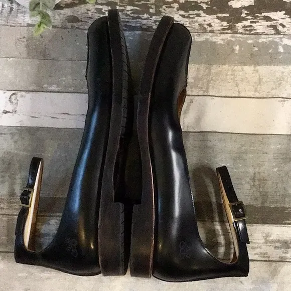 John Fluevog Ankle Strap Flats Size 9