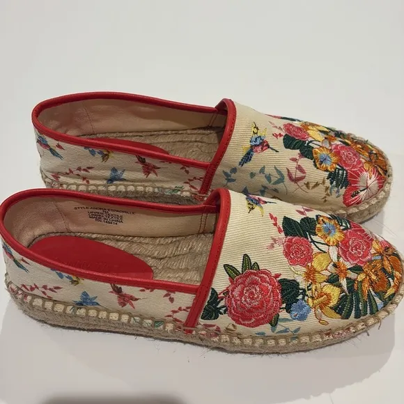 Johnny Was Andra espadrilles embroidered Floral hummingbirds women’s size 7