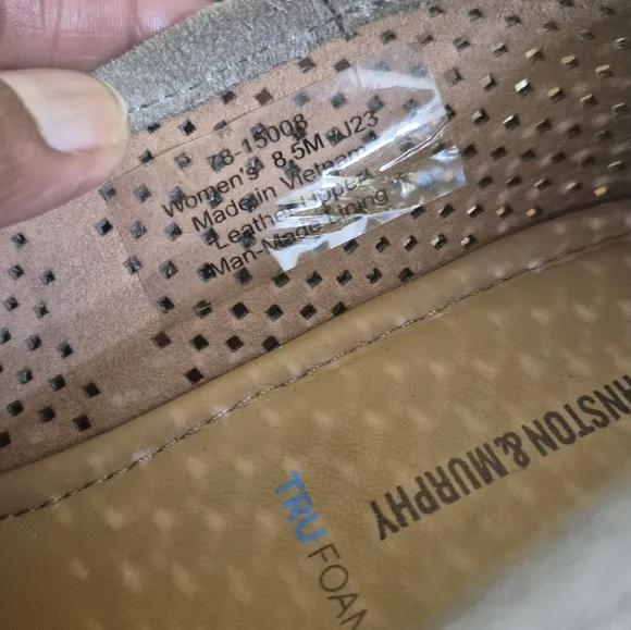 Johnston &amp; Murphy Mitzi Perforated Suede Leather Tru Foam Comfort Loafers(8.5)