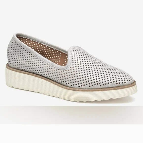 Johnston &amp; Murphy Mitzi Perforated Suede Leather Tru Foam Comfort Loafers(8.5)