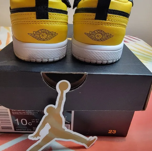 Jordan 1 Low ALT (TD) Black White &amp; Yellow Size 10C Toddler Casual