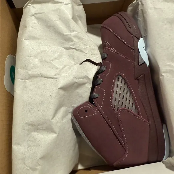 Jordan Kids Retro 5 SE Sneakers BRAND NEW