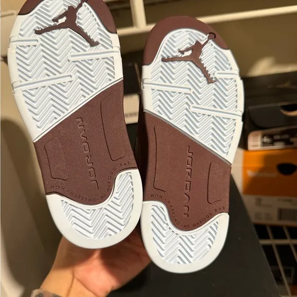 Jordan Kids Retro 5 SE Sneakers BRAND NEW