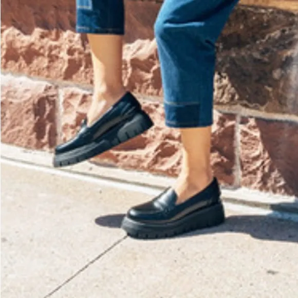 J/Slides black lug sole loafers Size 8.5