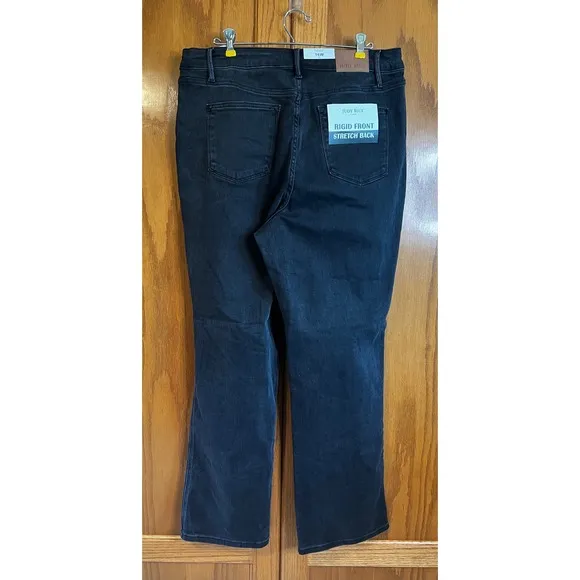 Judy Blue Sz 16W black NWT 90s Straight Leg Distressed High Waist Jeans