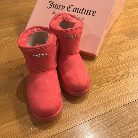 JUICY COUTURE girl’s Kave Winter Boots