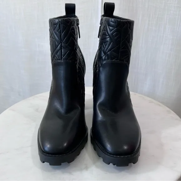 Karl Lagerfeld Ankle Boots Paris Petria Logo Quilted Square Toe Heeled Size 9.5