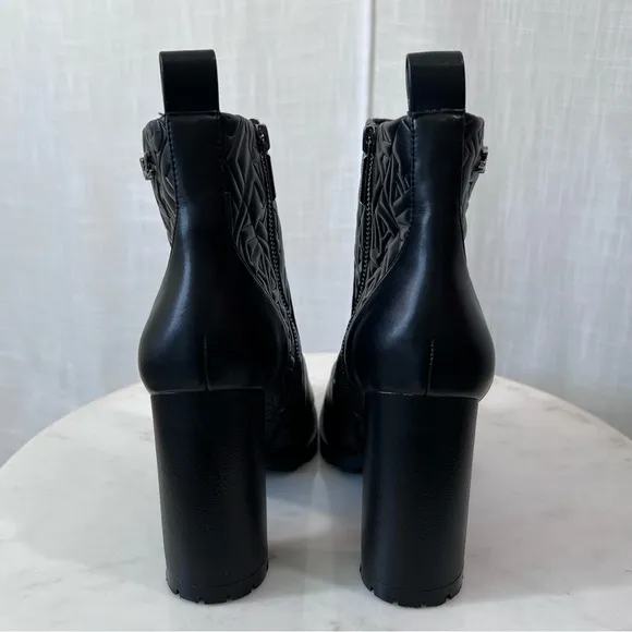 Karl Lagerfeld Ankle Boots Paris Petria Logo Quilted Square Toe Heeled Size 9.5
