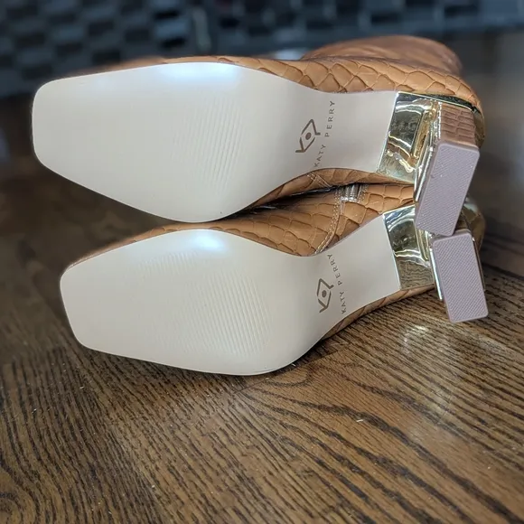Katy Perry Collections NEW w/Box Ankle Boots Hollow Heel Sz 5 Shoes