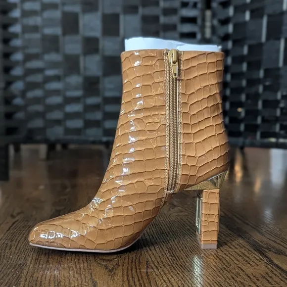 Katy Perry Collections NEW w/Box Ankle Boots Hollow Heel Sz 5 Shoes