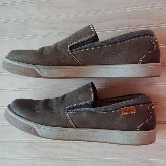 Keen Glenhaven Slip-On Cascade Brown Leather Comfort Everyday Sneakers Loafers