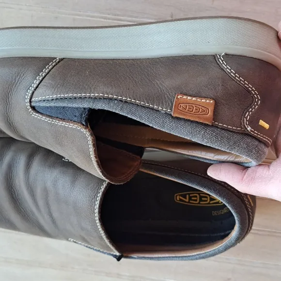 Keen Glenhaven Slip-On Cascade Brown Leather Comfort Everyday Sneakers Loafers