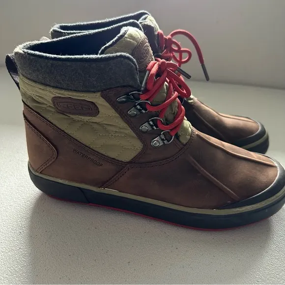 KEEN womens BELLETERRE ANKLE QUILTED WP Boots