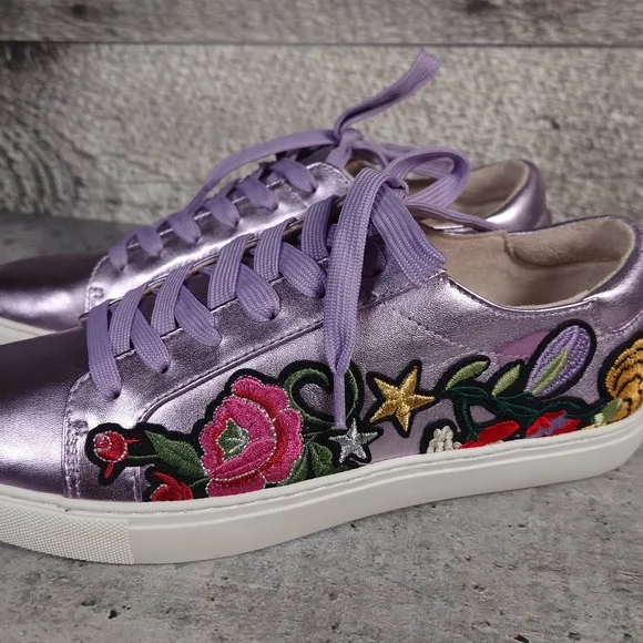 Kenneth Cole Lavender Sneakers