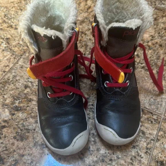 Kids Winter Boots with Faux Fur Lining