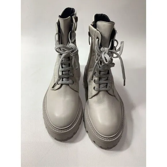 La Canadienne Yasmine In Bone Waterproof Leather women's ankle boots