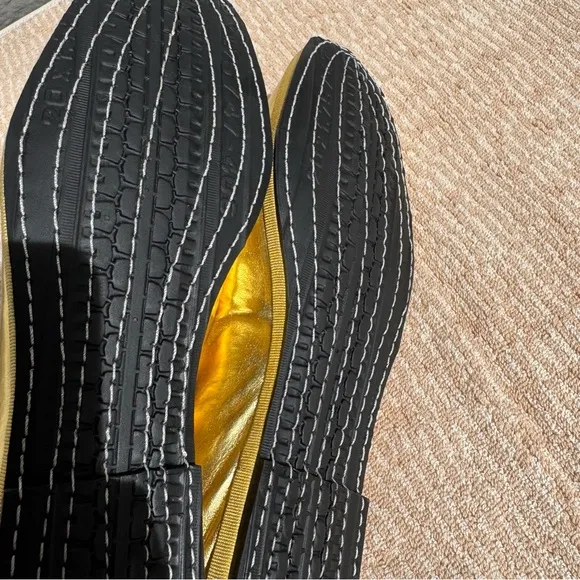 Le Orsine Metallic Gold Loafers NWOB size‎ 42