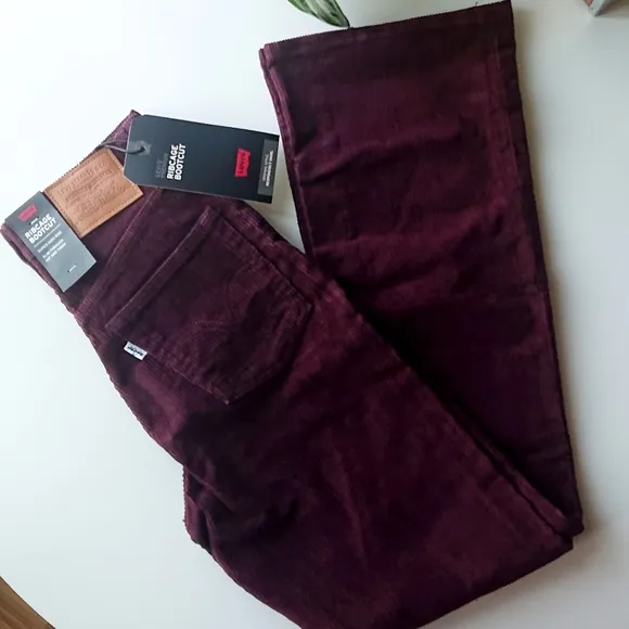 Levi's Ribcage Bootcut Corduroy sz 24x31 Malbec Wine