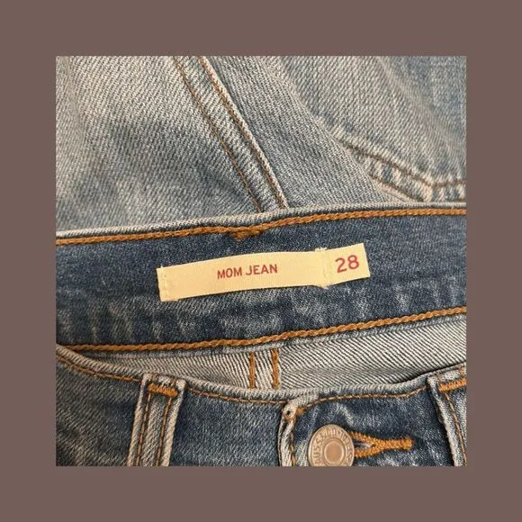 Levi’s Mom Jeans 28 - High-Waisted Tapered Fit