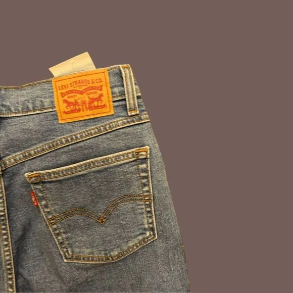 Levi’s Mom Jeans 28 - High-Waisted Tapered Fit
