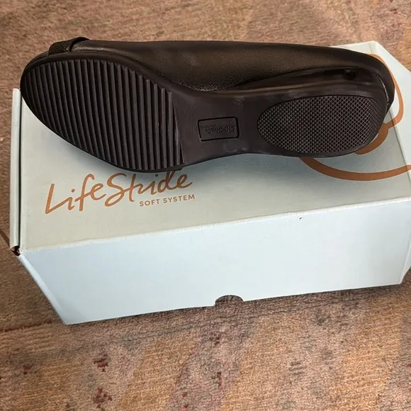 Lifestride Dylan black flats suze 9.5 NIB