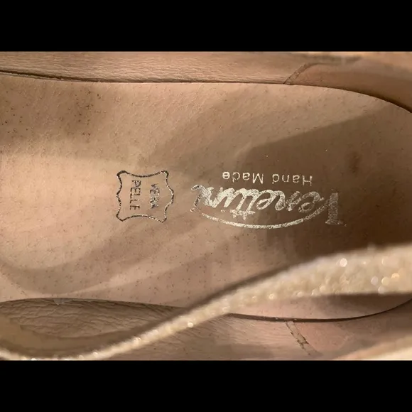 *LIGHTLY WORN* Venettini Ballet Flats Size eu 40