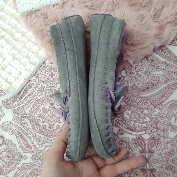 L.L. Bean Shearling Moccasin Slippers Loafers Flats Kids Girl's Size 1 Gray