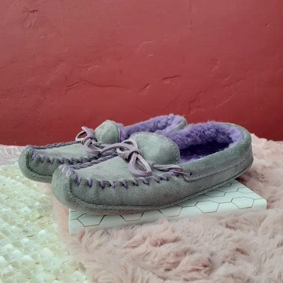 L.L. Bean Shearling Moccasin Slippers Loafers Flats Kids Girl's Size 1 Gray