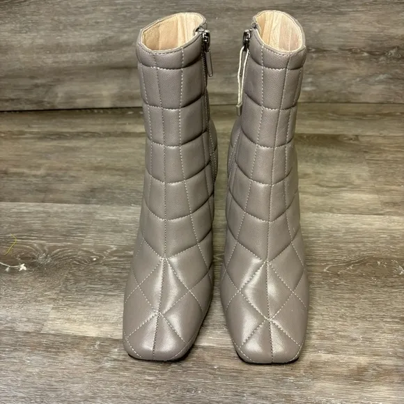 Lola Cruz | Quilted Square Toe Ankle Booties In Grey Size 36 NEW