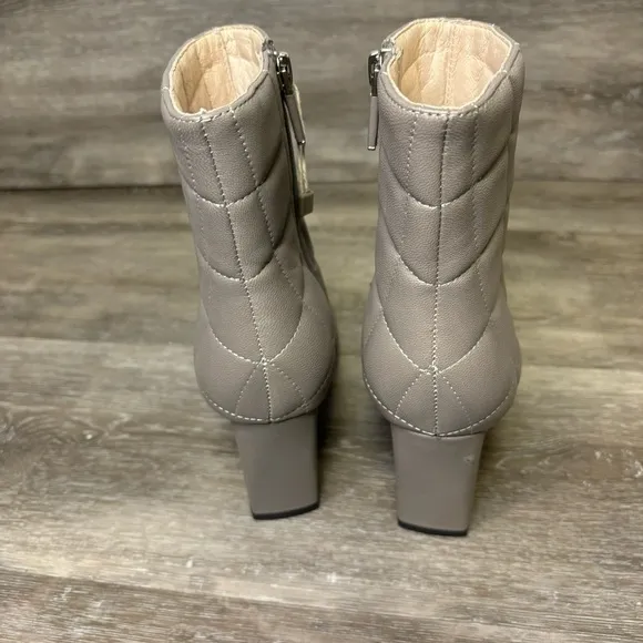 Lola Cruz | Quilted Square Toe Ankle Booties In Grey Size 36 NEW