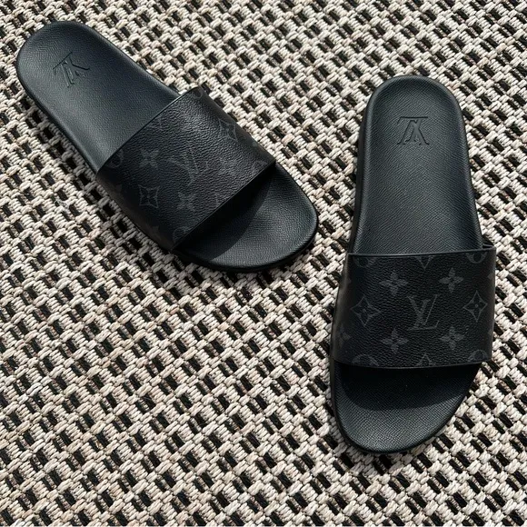 Louis Vuitton LV Waterfront Black Mules Pool Slides Monogram Eclipse Men’s Sz 10