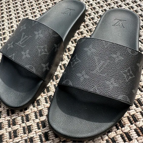 Louis Vuitton LV Waterfront Black Mules Pool Slides Monogram Eclipse Men’s Sz 10