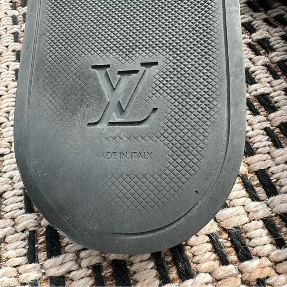 Louis Vuitton LV Waterfront Black Mules Pool Slides Monogram Eclipse Men’s Sz 10