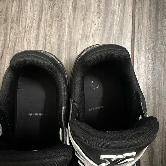 Louis Vuitton mens Black trainer sneakers