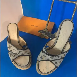 Louis Vuitton mini monogram espadrille wedges LV Toe Mule Ibiza  Date codeCA0123
