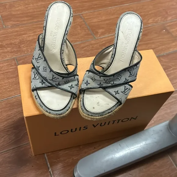 Louis Vuitton mini monogram espadrille wedges LV Toe Mule Ibiza  Date codeCA0123